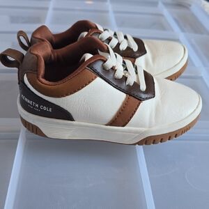 Kenneth Cole Kids White and Brown Sneakers